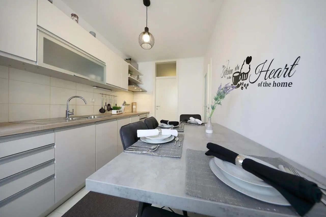 Dioniz Apartment Zadar